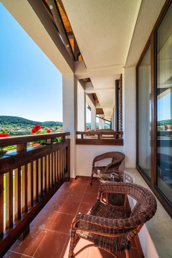 Spa Complex Belchin Spring 외부 사진